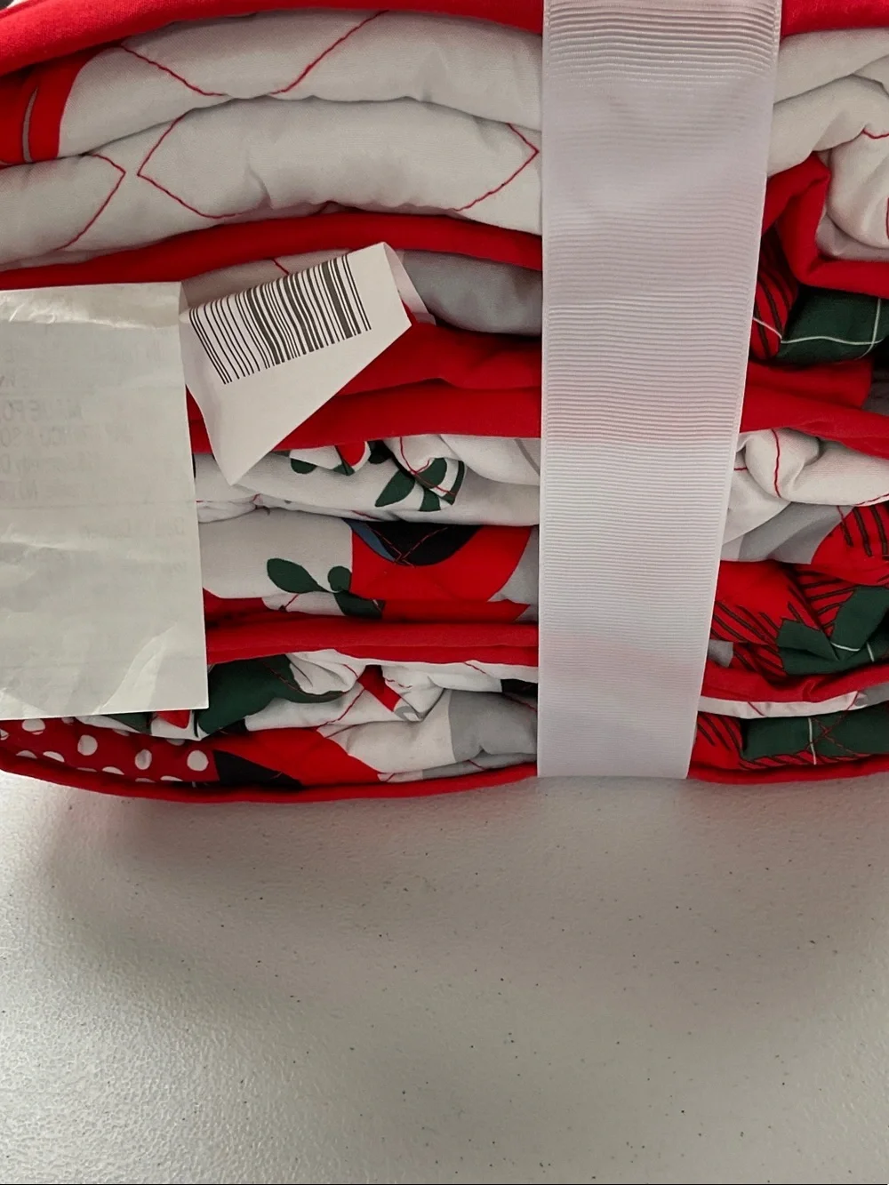 Disney Holiday Minnie & Mickey Quilt set  - White, Red, Black